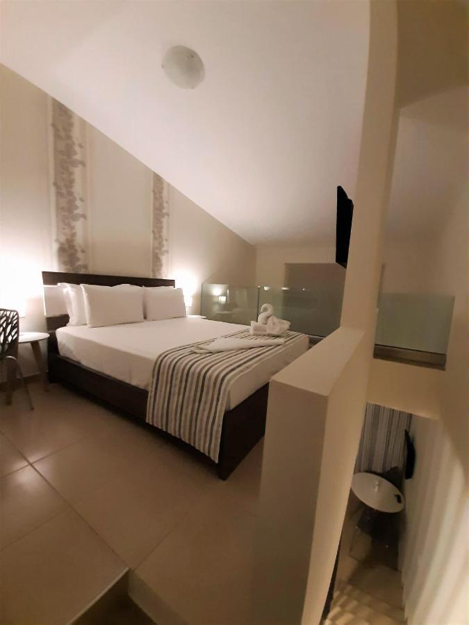 Gmare Aparthotel Gerakini Exteriör bild