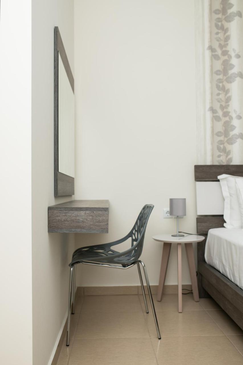 Gmare Aparthotel Gerakini Exteriör bild