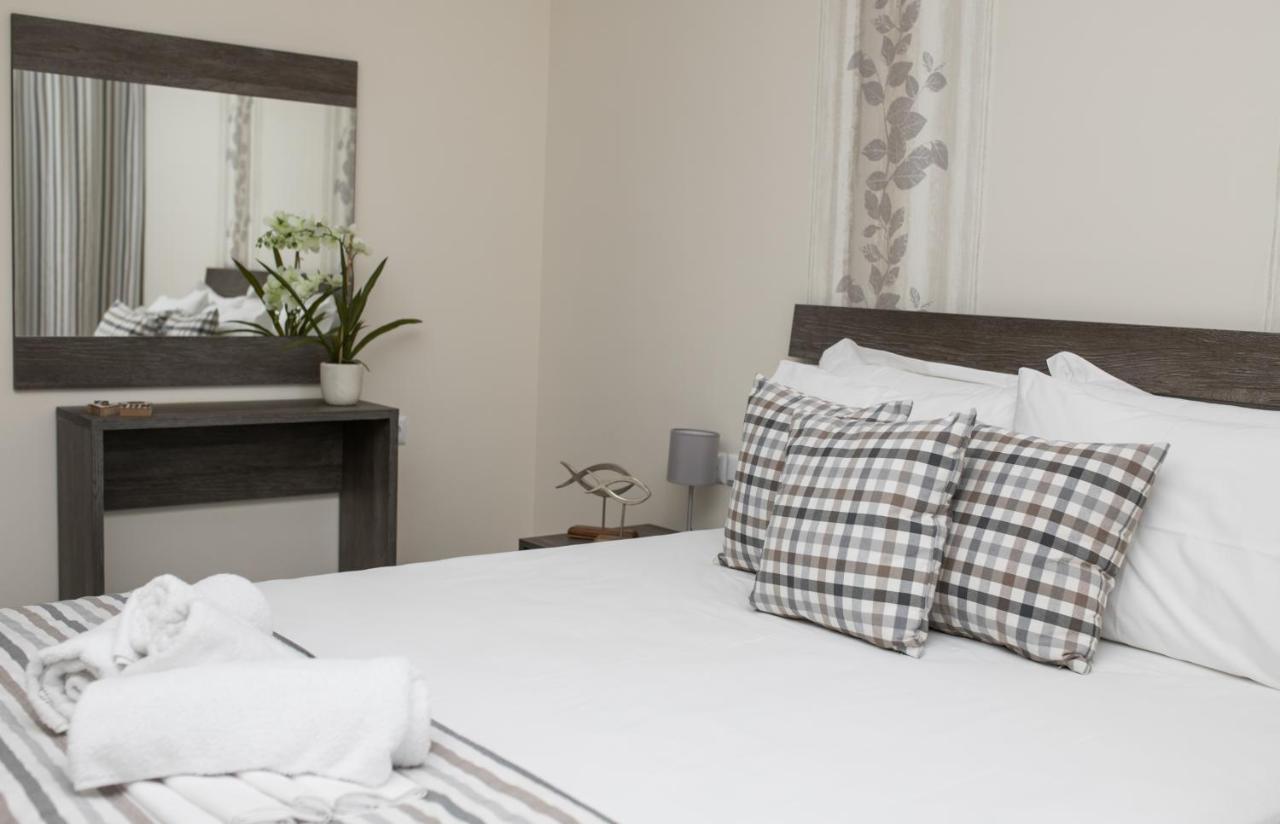 Gmare Aparthotel Gerakini Exteriör bild